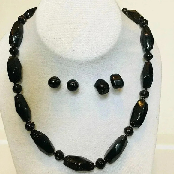 Vintage Black Onyx Beaded Necklace with Earrings Set 3 Piece Fashion Jewelry - Picture 6 of 9